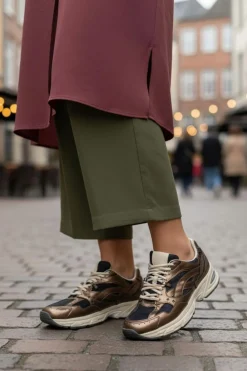 DAMES IQONIC Sneakers Bruin Dames